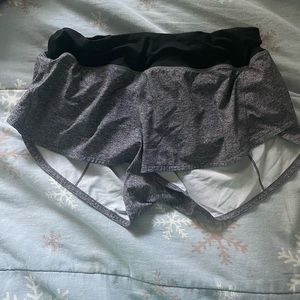 Lululemon speed up shorts size 8 2.5 length